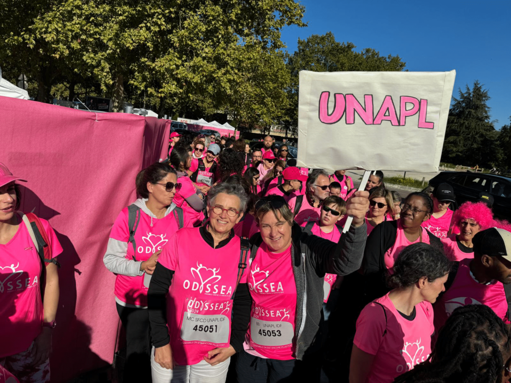 Marie-Christine Barbotin et Bénédicte Bury à la marche Octobre Rose d'Odyssea 5 octobre 2024